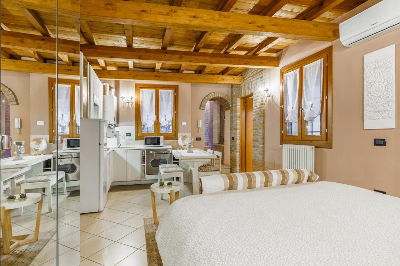Ferienwohnung Nell'Antico Ghetto Ebraico Ferrara Exterior foto