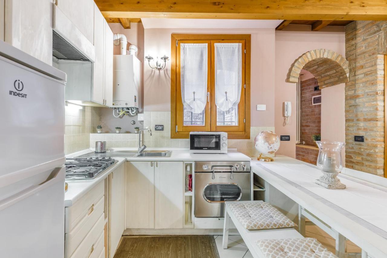 Ferienwohnung Nell'Antico Ghetto Ebraico Ferrara Exterior foto