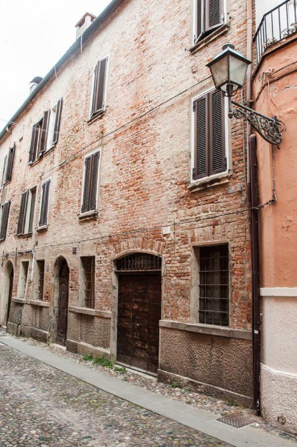 Ferienwohnung Nell'Antico Ghetto Ebraico Ferrara Exterior foto